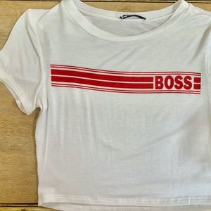 Graphic crop top On sale!🚨